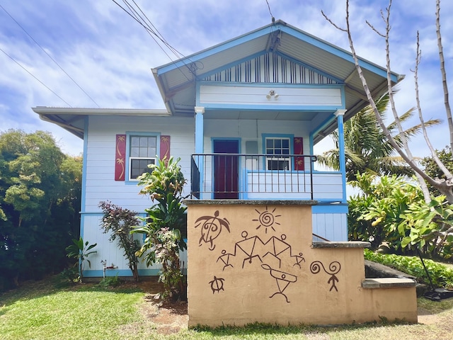 view of front facade
