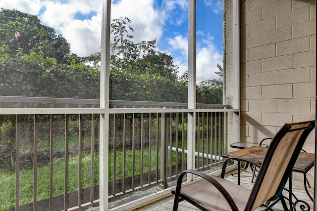 355 Kalanianaole St Unit 119, Hilo, HI 96720 - view of balcony