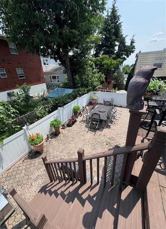 385 Roosevelt St, Fairview, NJ 07022 - photo 4