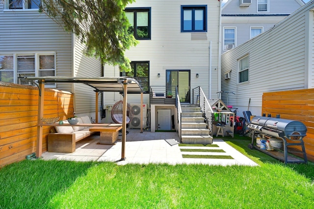 2505 Palisade Ave, Union City, NJ 07087 - rear view of house with a patio