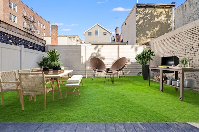 view of yard featuring fence