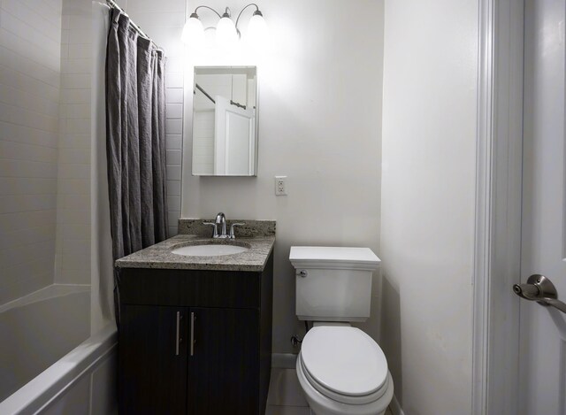 full bathroom with toilet, vanity, and shower / tub combo with curtain