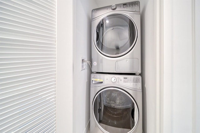 800 Ave At Port Imperial Unit 323, Weehawken, NJ 07086 - laundry room with estacked washer and dryer
