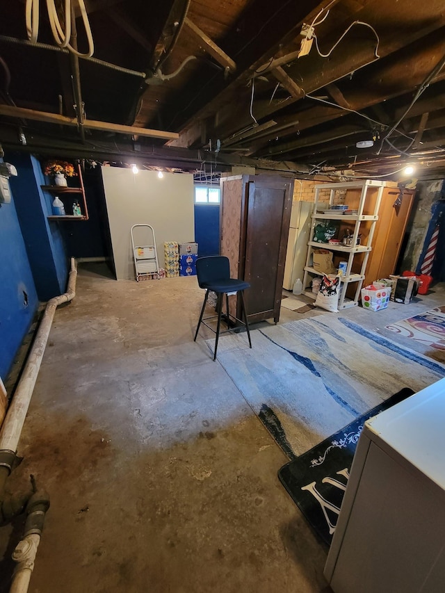view of unfinished basement