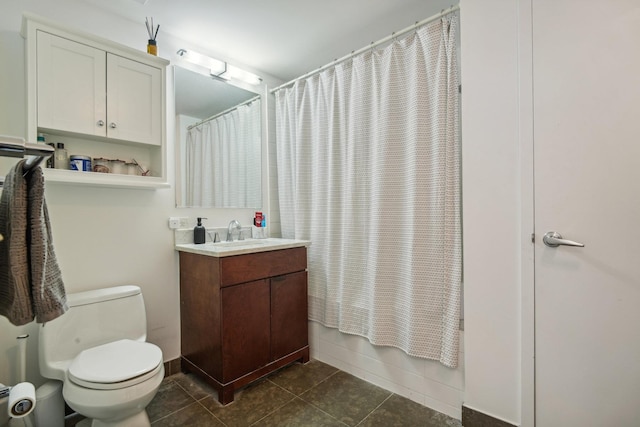 full bathroom featuring vanity, toilet, and shower / tub combo