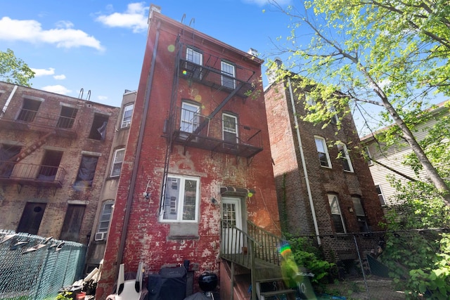 310 28th St, Union City, NJ 07087 - view of apartment building / complex