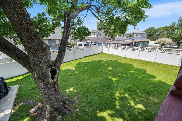 120 Main St, Ridgefield Park, NJ 07660 - view of yard featuring a residential view