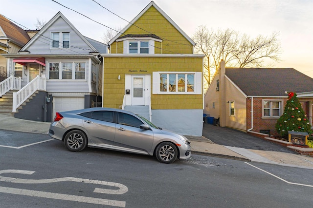 view of front of house with a garage