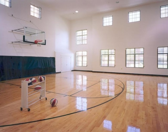 24 Ave At Port Imperial Unit 305, West New York, NJ 07093 - view of sport court featuring community basketball court