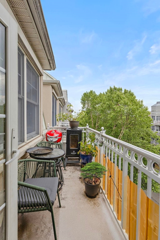 15 Freedom Way Unit 401, Jersey City, NJ 07305 - view of balcony