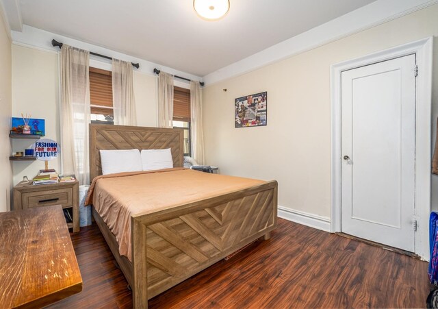 53 Duncan Ave Unit 31, Jersey City, NJ 07304 - bedroom featuring dark wood-style flooring and baseboards