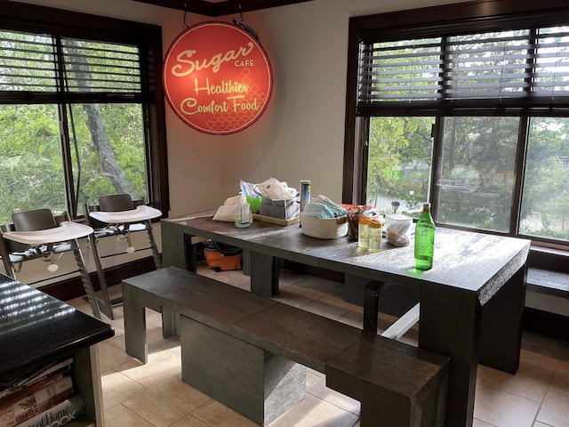308 Sea Isle Ky Unit 308, Secaucus, NJ 07094 - dining space featuring light tile patterned floors