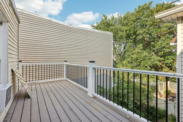 541 70th St, Guttenberg, NJ 07093 - photo 18
