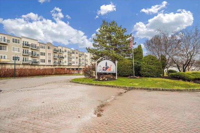 252 The Promenade Unit 252, Edgewater, NJ 07020 - view of decorative street with curbs
