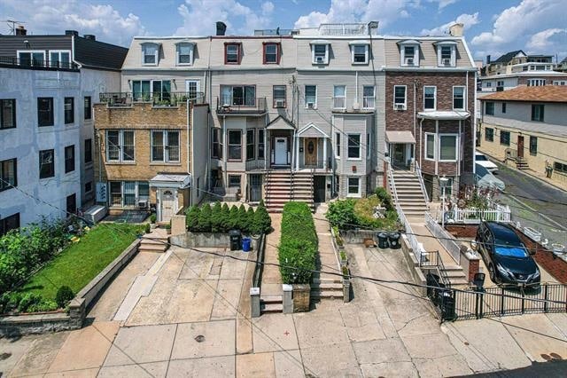 300 Paterson Plank Rd, Jersey City, NJ 07307 - view of community