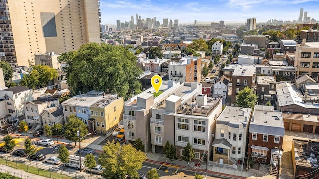 bird's eye view featuring a city view