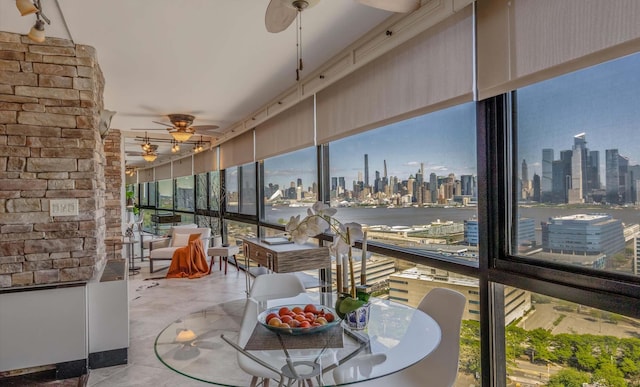 380 Mountain Rd Unit 808, Union City, NJ 07087 - sunroom with a skyline view