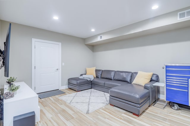 347 Forest St, Kearny, NJ 07032 - living room featuring light wood finished floors, recessed lighting, and baseboards
