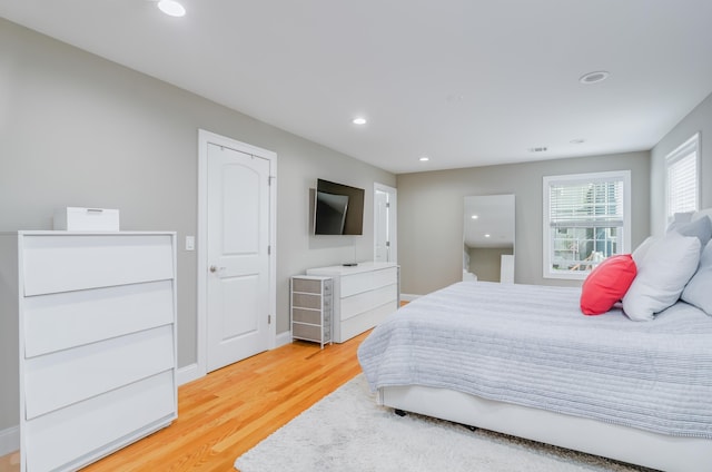 347 Forest St, Kearny, NJ 07032 - bedroom featuring recessed lighting, light wood-style flooring, and baseboards