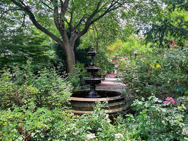 112 Wayne St Unit 2-A, Jersey City, NJ 07302 - view of yard