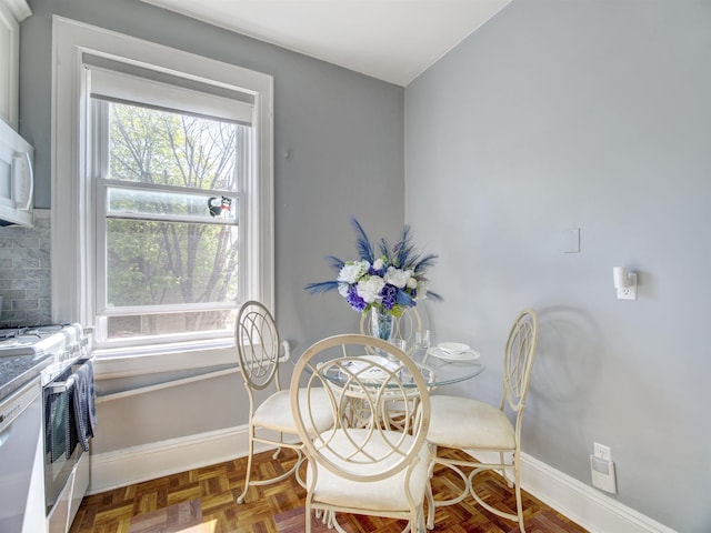 dining area with baseboards