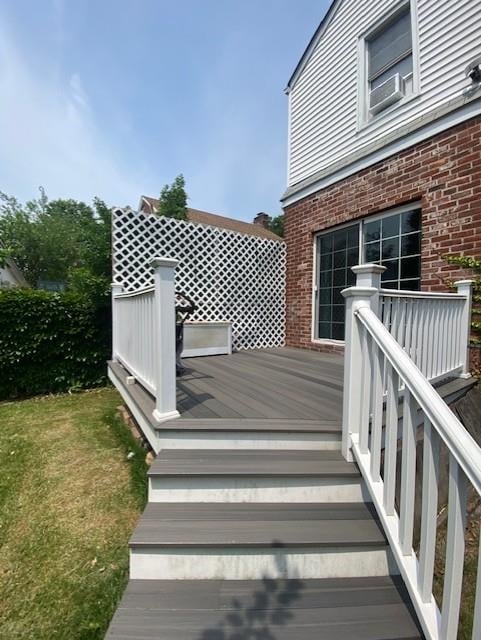6 Stone Ave, Elmwood Park, NJ 07407 - view of wooden deck