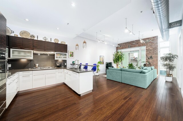 650 Montgomery St Unit 402, Jersey City, NJ 07306 - photo 2
