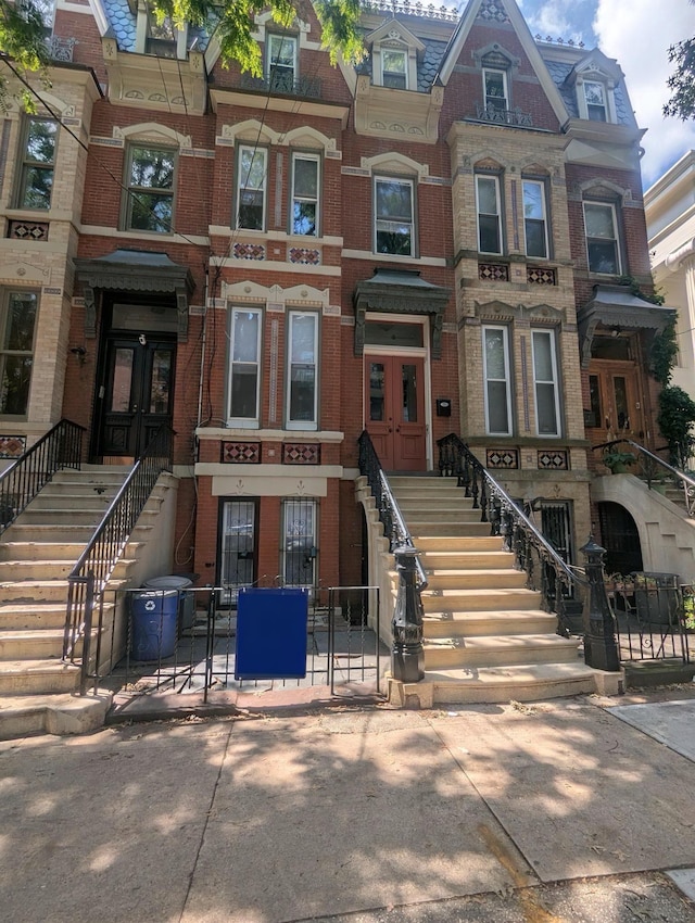 6 Hampton Ct, Jersey City, NJ 07302 - photo 1