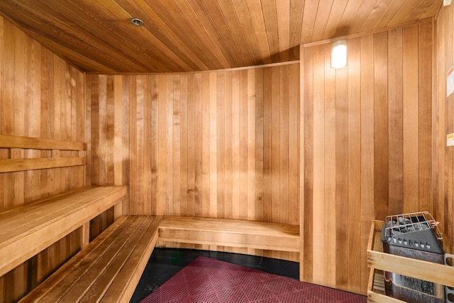 2 2nd St Unit 2106, Jersey City, NJ 07302 - relaxing sauna / steam room with wooden ceiling and wooden walls