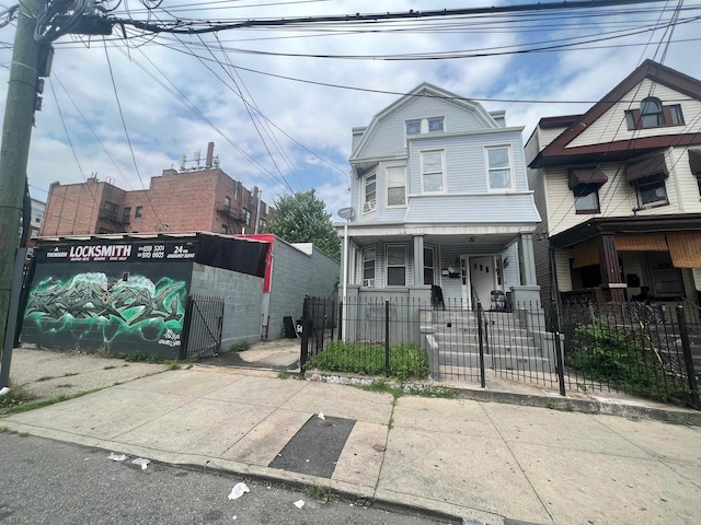 view of front of home