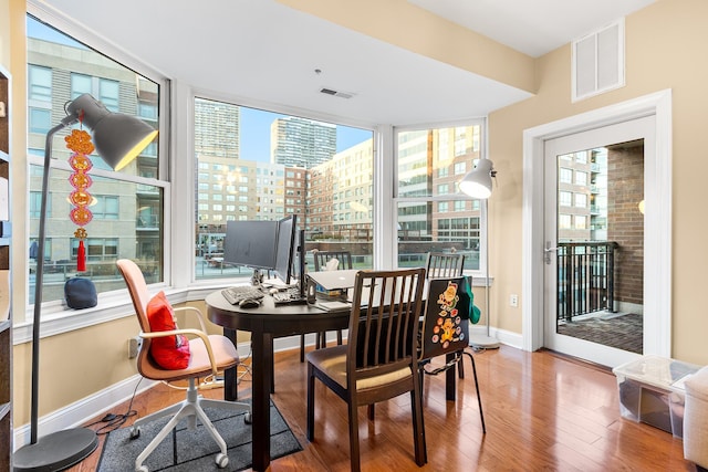 sunroom with visible vents