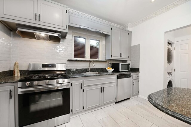 241 Grace Ave, Secaucus, NJ 07094