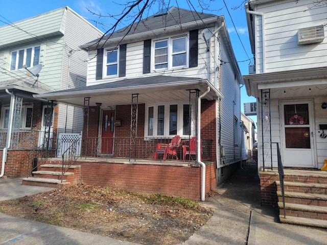 view of front facade with covered porch