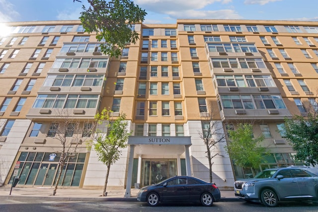 10 Regent St # 308, Jersey City, NJ 07302 - view of apartment building / complex