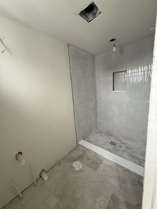228 Oakwood Ave, Kearny, NJ 07032 - bathroom with tiled shower