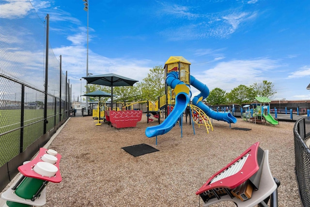 129 Roosevelt Dr, Wood-Ridge, NJ 07075 - view of community jungle gym