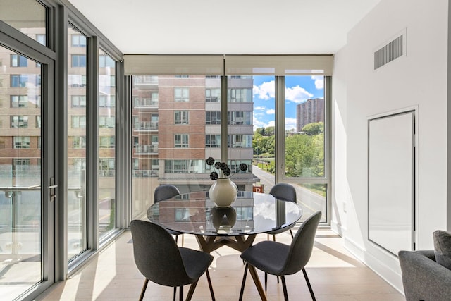 9 Ave At Port Imperial # 524, West New York, NJ 07093 - sunroom / solarium with wood finished floors