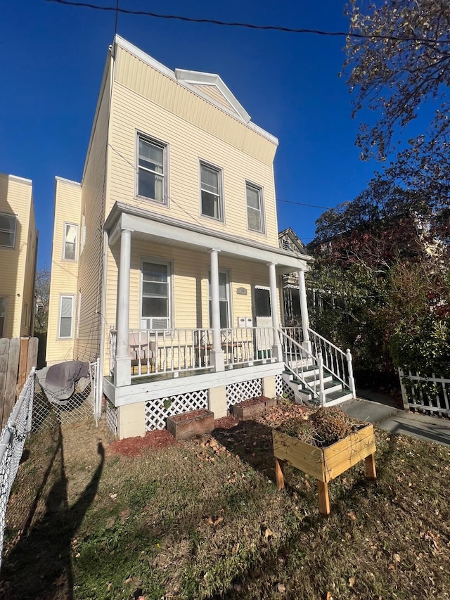 view of front of home with covered porch