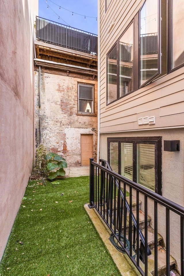 121 Coles St Unit 1, Jersey City, NJ 07306 - view of grassy yard