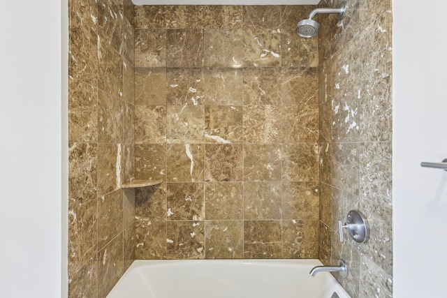 8100 River Rd Unit 1215, North Bergen, NJ 07047 - full bath with bathtub / shower combination
