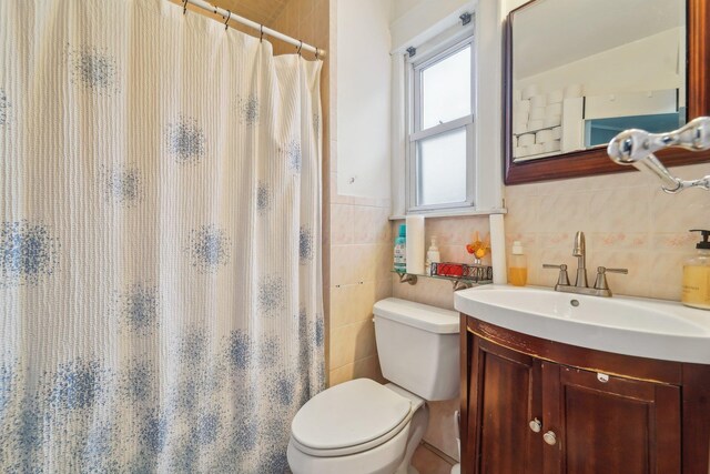8307 4th Ave, North Bergen, NJ 07047