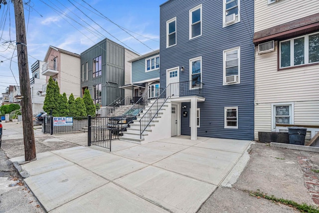 213 Hutton St, Jersey City, NJ 07307 - photo 2