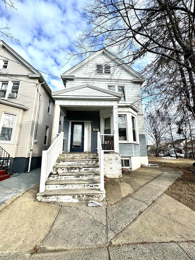 view of front facade featuring covered porch