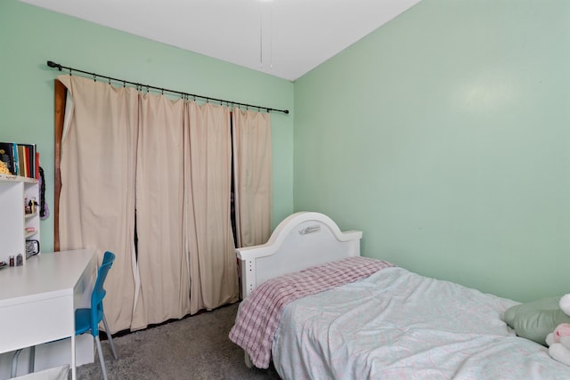 bedroom with carpet