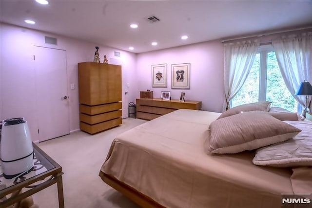 300 Gorge Rd # 18, Cliffside Park, NJ 07010 - bedroom featuring recessed lighting and light colored carpet