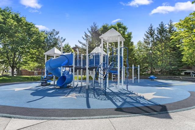 4 Constellation Pl Unit 401, Jersey City, NJ 07305 - view of community play area