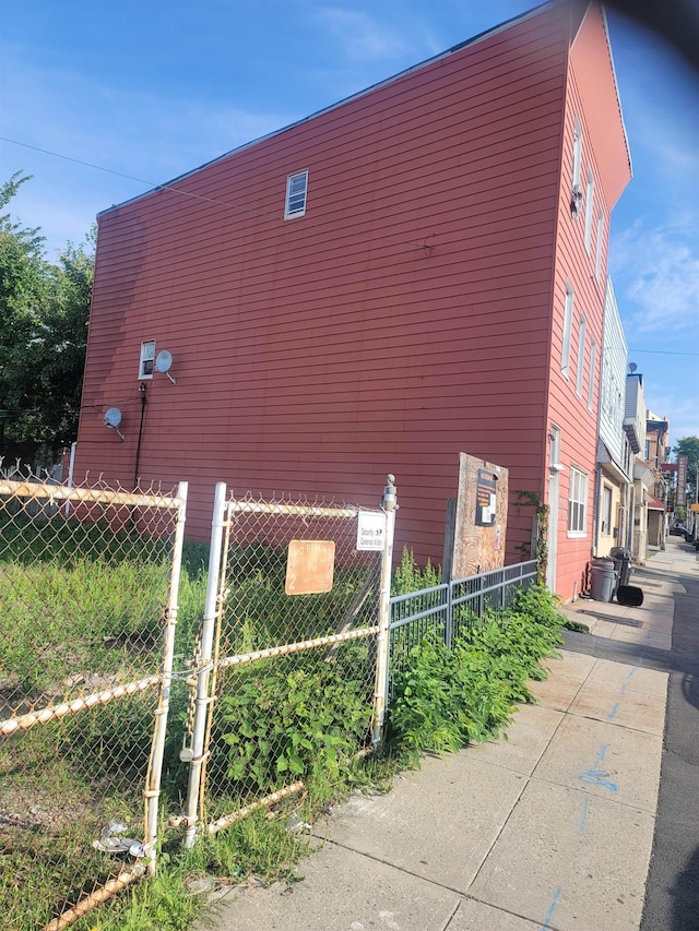 91 Ocean Ave, Jersey City, NJ 07305 - photo 3