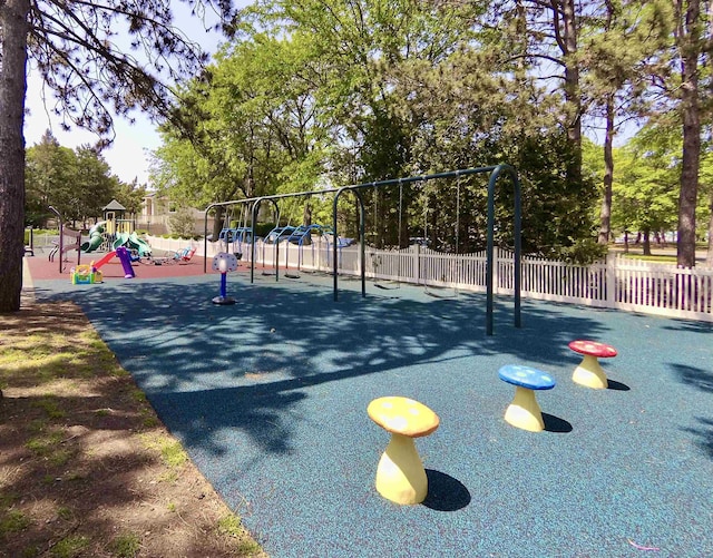 380 Whimbrel Ln, Secaucus, NJ 07094 - photo 32