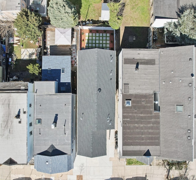 27 E 16th St, Bayonne, NJ 07002 - drone / aerial view