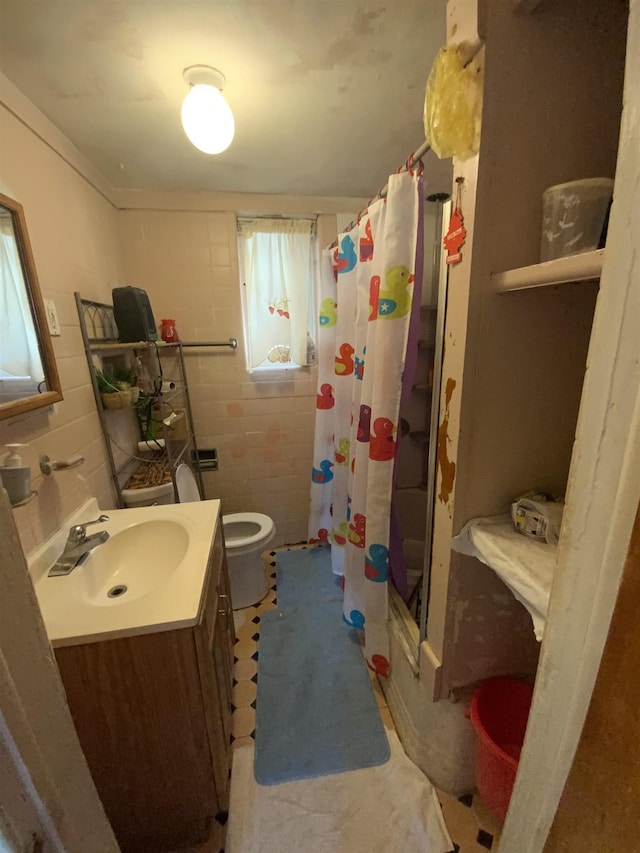 143 64th St, West New York, NJ 07093 - bathroom with toilet, vanity, and a stall shower